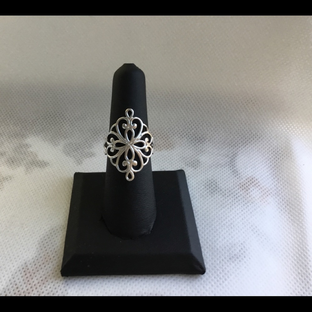 Sz 8, Clearance $22 Firm! Sterling Swirl Design Ring - Picture 6 of 14